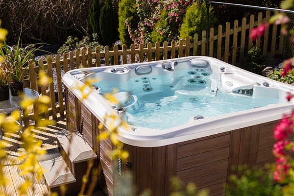 Luxury hot tub for exclusive use by Croft House